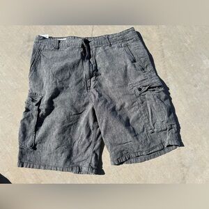 Levi’s men’s cargo shorts sz 36